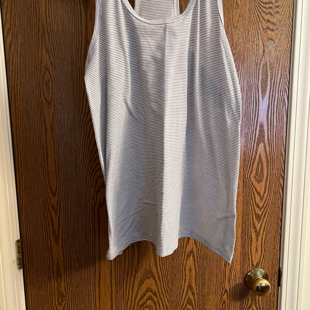 Relaxed Sleeveless Tank Top